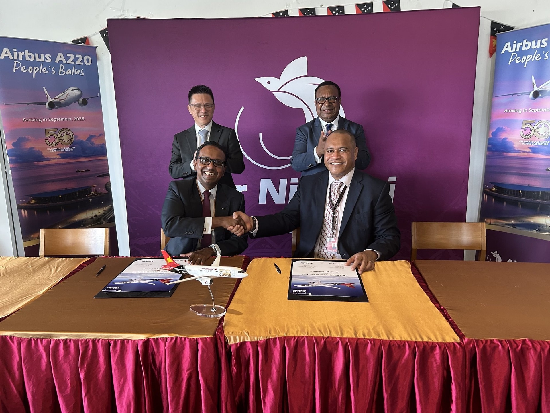 Air Niugini ký hợp đồng bảo dưỡng máy bay theo giờ với Airbus cho đội bay A220 mới