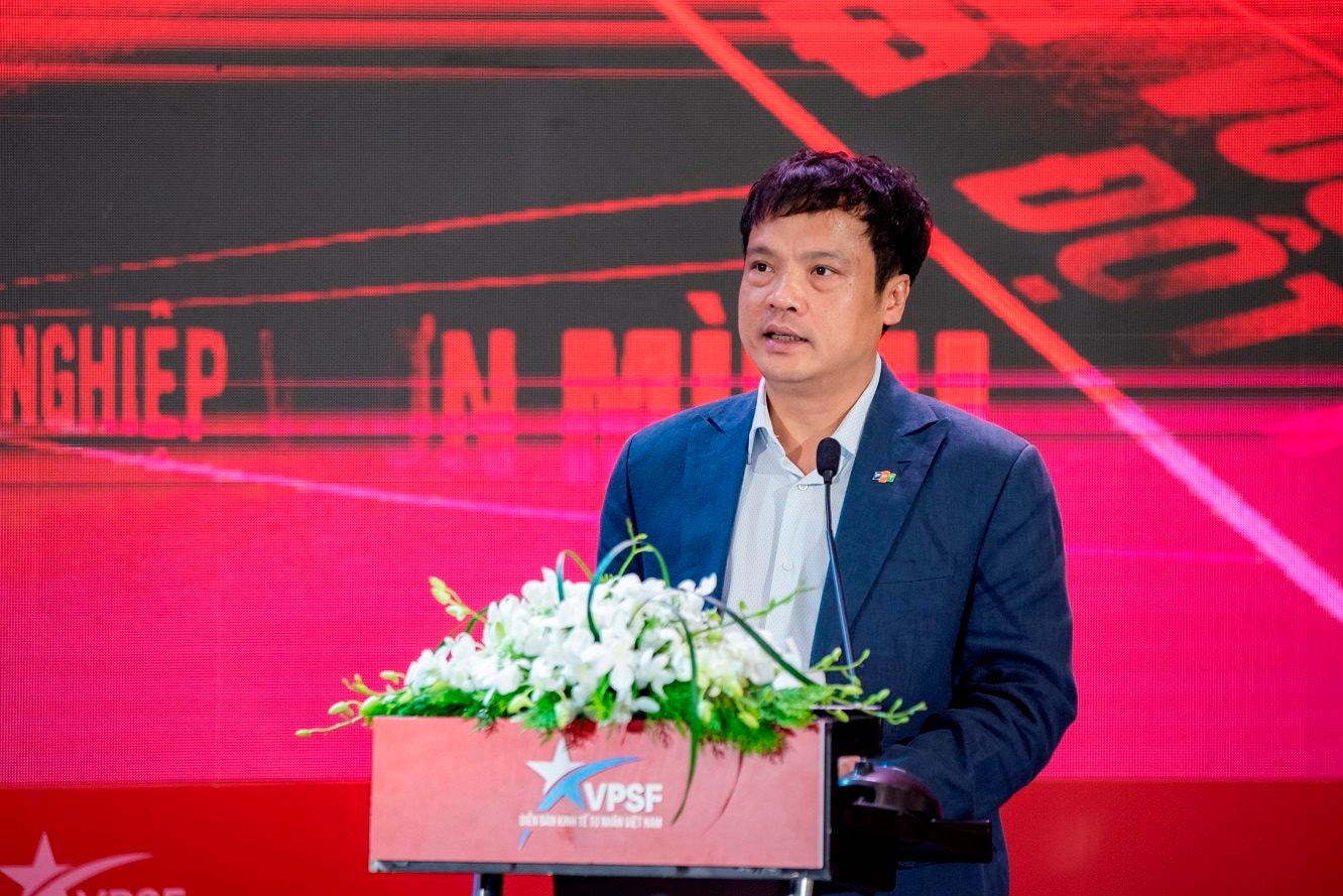 Tổng giám đốc FPT: Tôi đã chứng kiến nhiều doanh nghiệp đầu tư hàng chục tỷ cho dây chuyền sản xuất, nhưng sau cùng vẫn phải dừng lại chỉ vì...