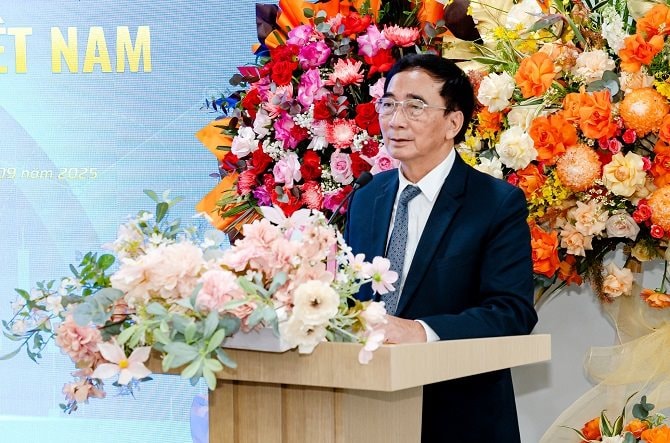 ts-le-minh-nghia-chu-tich-hiep-hoi.jpg
