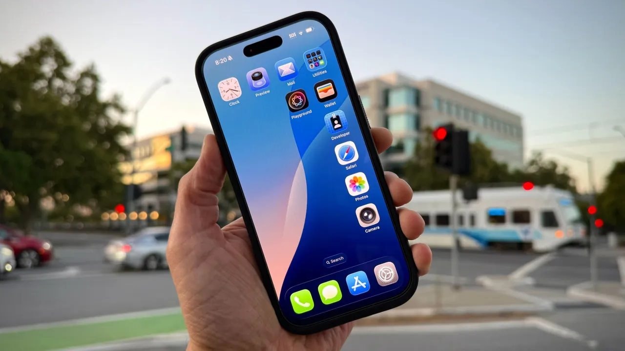 Chuyên gia review: “Không phải vì nghèo nhưng tôi sẽ không mua bất cứ mẫu iPhone 17 nào trong năm nay”