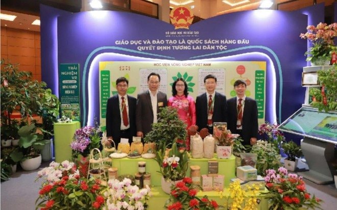 Học viện Nông nghiệp Việt Nam tham gia Triển lãm của ngành Giáo dục