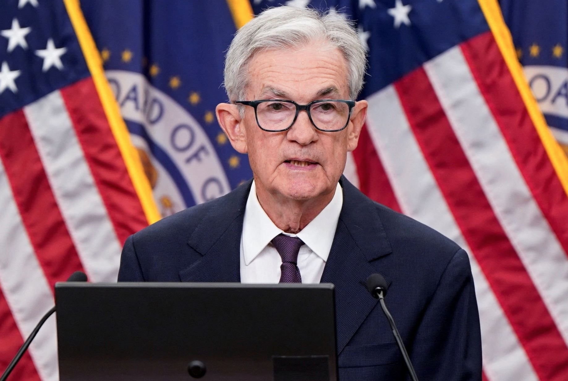 Fed hạ lãi suất lần đầu trong năm 2025