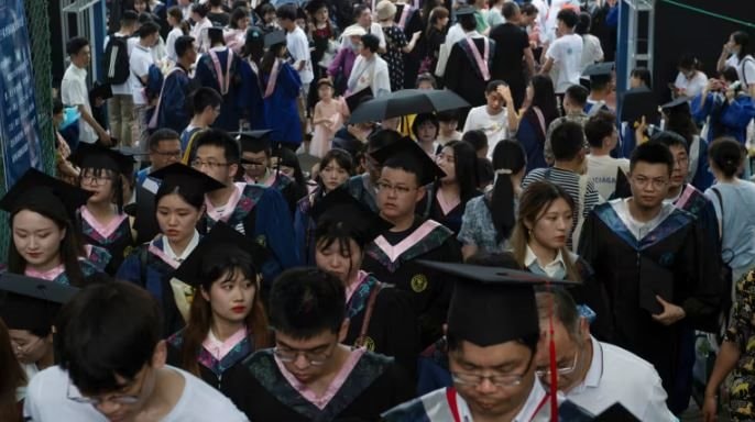 Thanh niên Trung Quốc chọn học nghề nhiều chưa từng có, bằng cấp bão hòa không thể đảm bảo thu nhập 