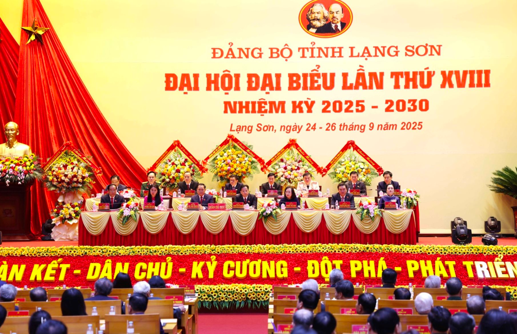 Đại hội Đảng bộ tỉnh Lạng Sơn lần thứ XVIII: Xác định mục tiêu đưa Lạng Sơn phát triển nhanh và bền vững trong giai đoạn tới