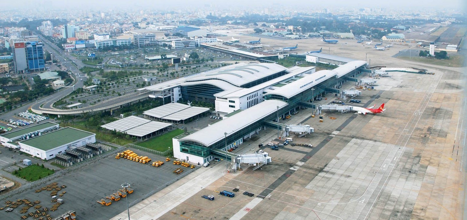 Đề xuất từng bước dừng khai thác chuyến bay quốc tế tại Tân Sơn Nhất