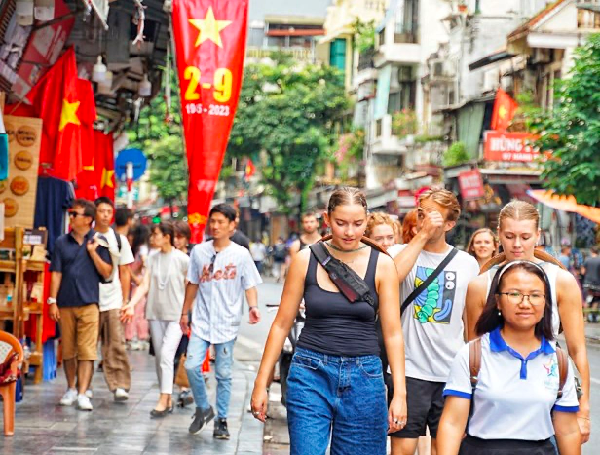 Hà Nội: 9 tháng đầu năm 2025 thu 98.360 tỷ đồng từ du lịch