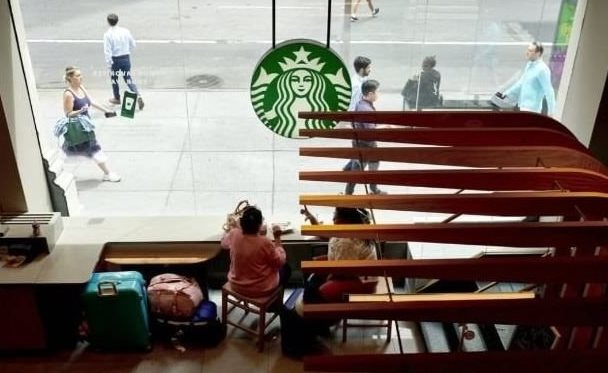starbuck2.png