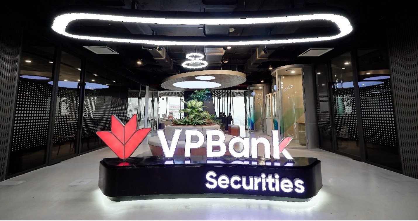 Trước thềm IPO, VPBankS tổ chức hai roadshow tại Hà Nội và TP HCM