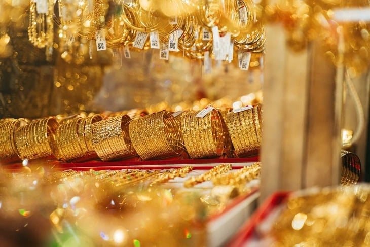 Sáng 6/10: Giá vàng trong nước tiếp tục tăng