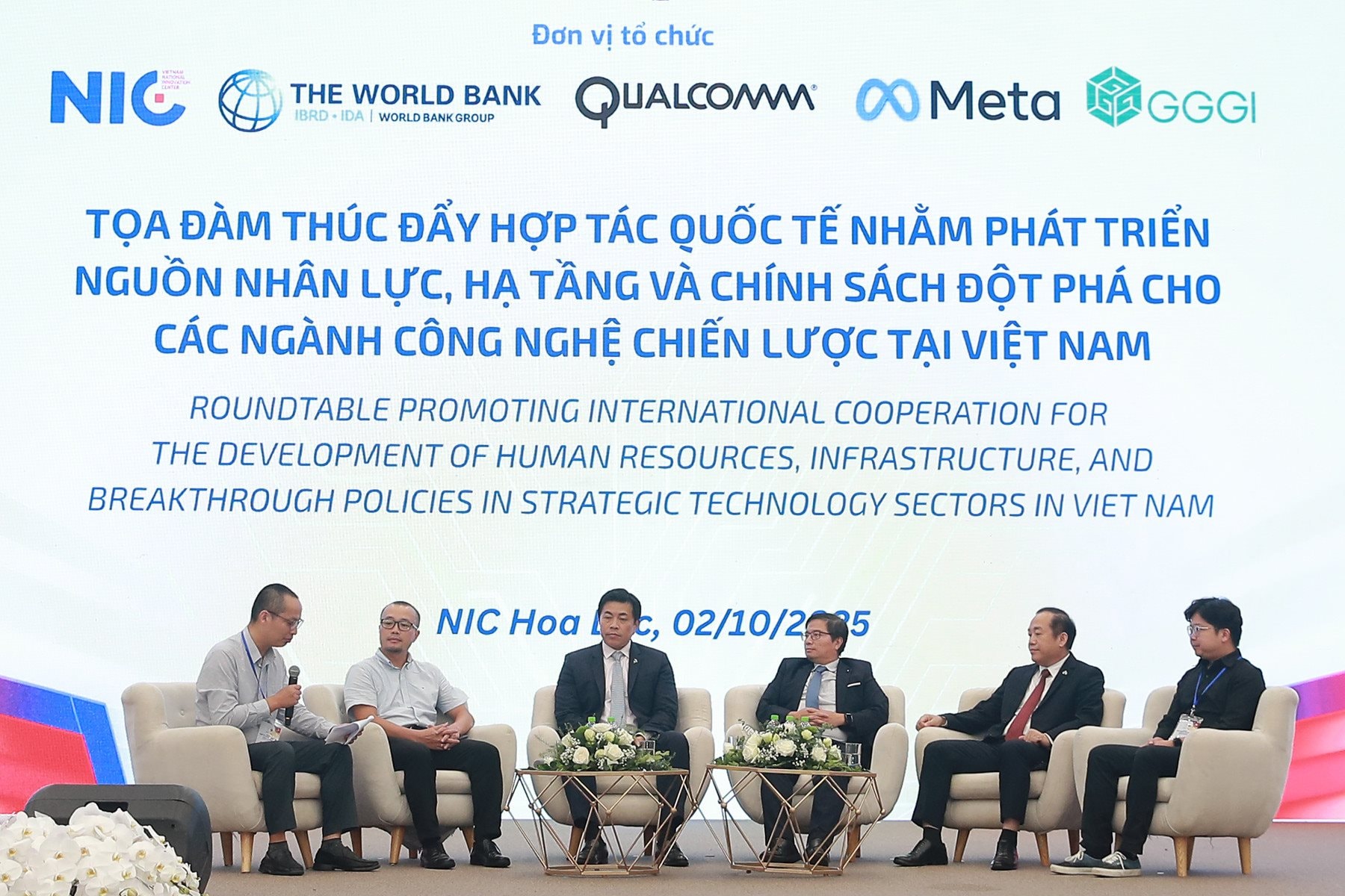 toa-dam-nganh-cong-nghe.jpg