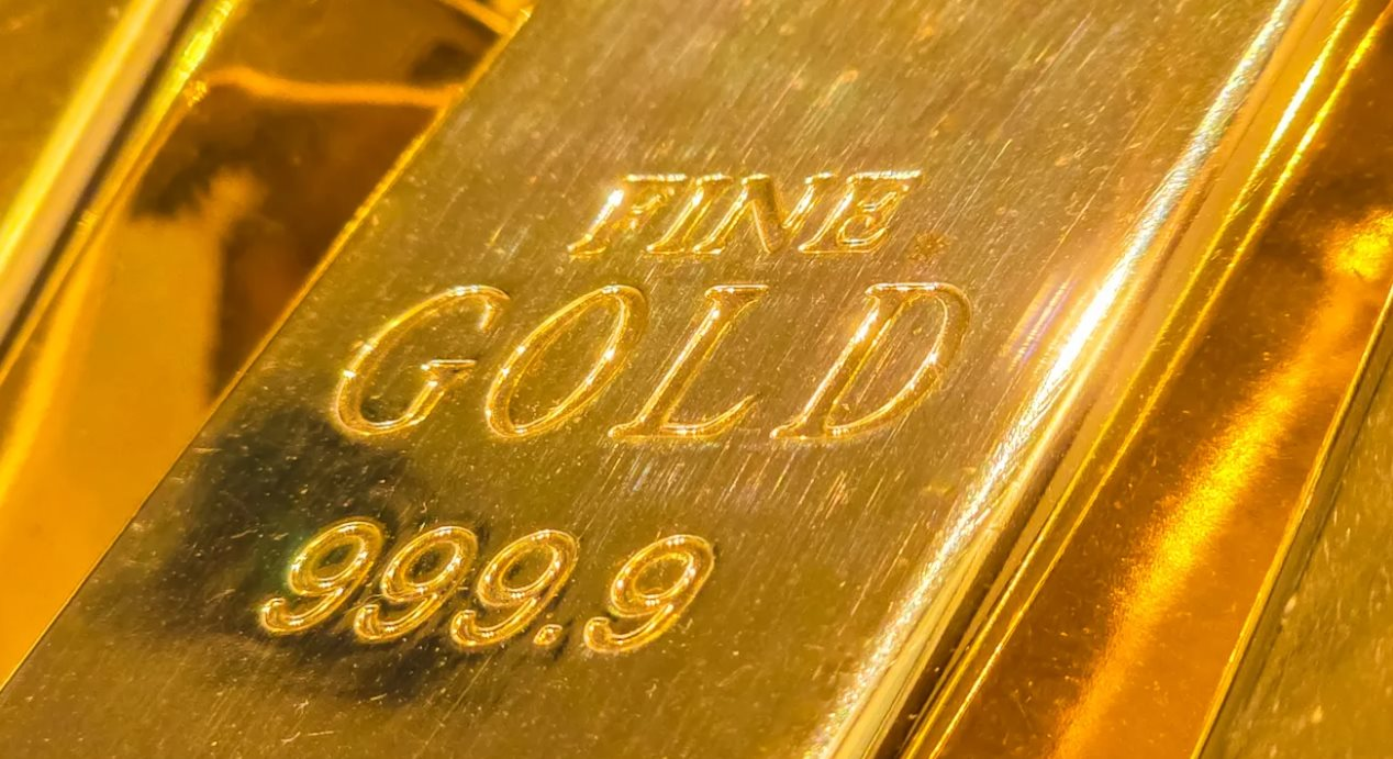 Vàng thế giới lần đầu tiên trong lịch sử đạt giá 4.000 USD/ounce, duy trì vị thế tài sản trú ẩn