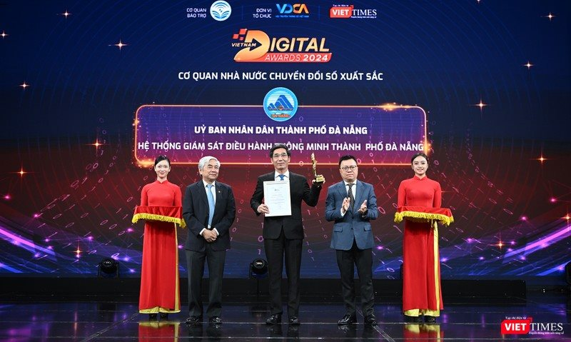 Vinh danh loạt đơn vị, sản phẩm và giải pháp chuyển đổi số năm 2025