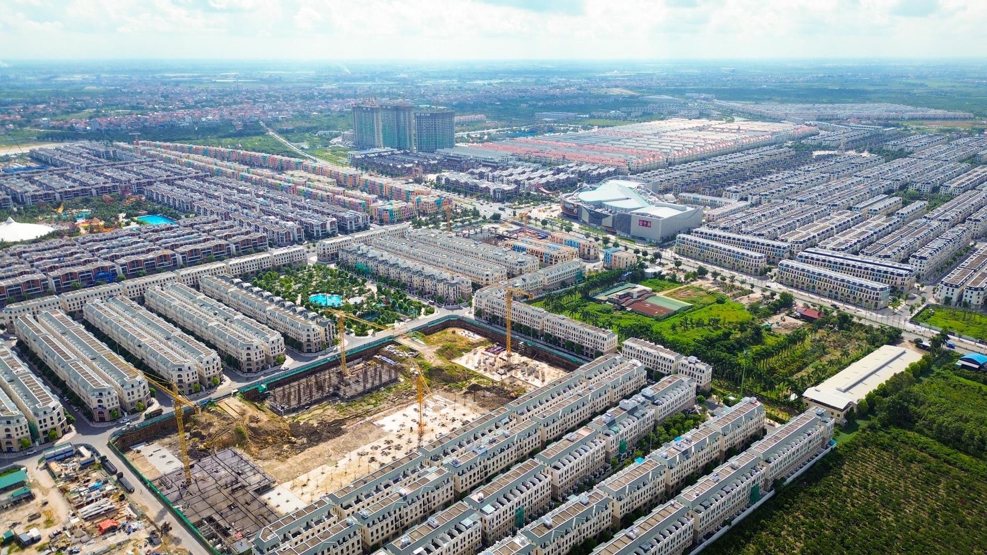 Bất động sản khu Đông đang vẽ lại bản đồ mua nhà của người Hà Nội