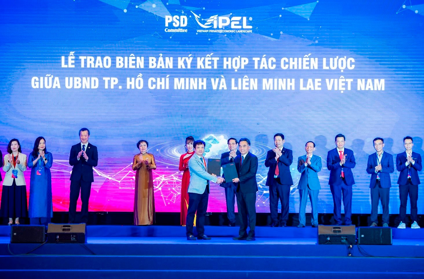ra-mat-lien-minh-lae-viet-nam.jpg