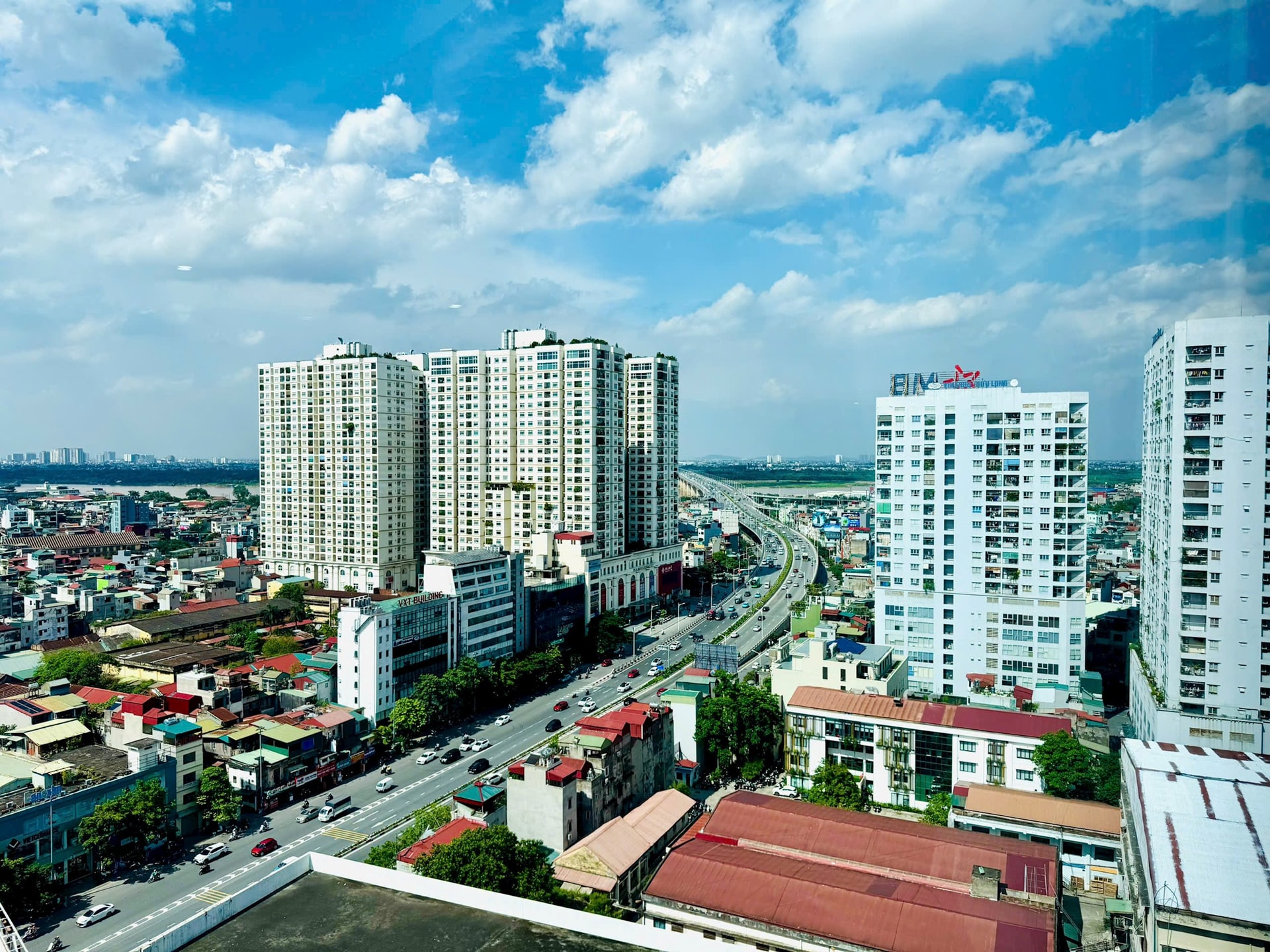 Nguồn cung nhà ở tăng kỷ lục, thị trường bất động sản Việt Nam “thoát” đáy