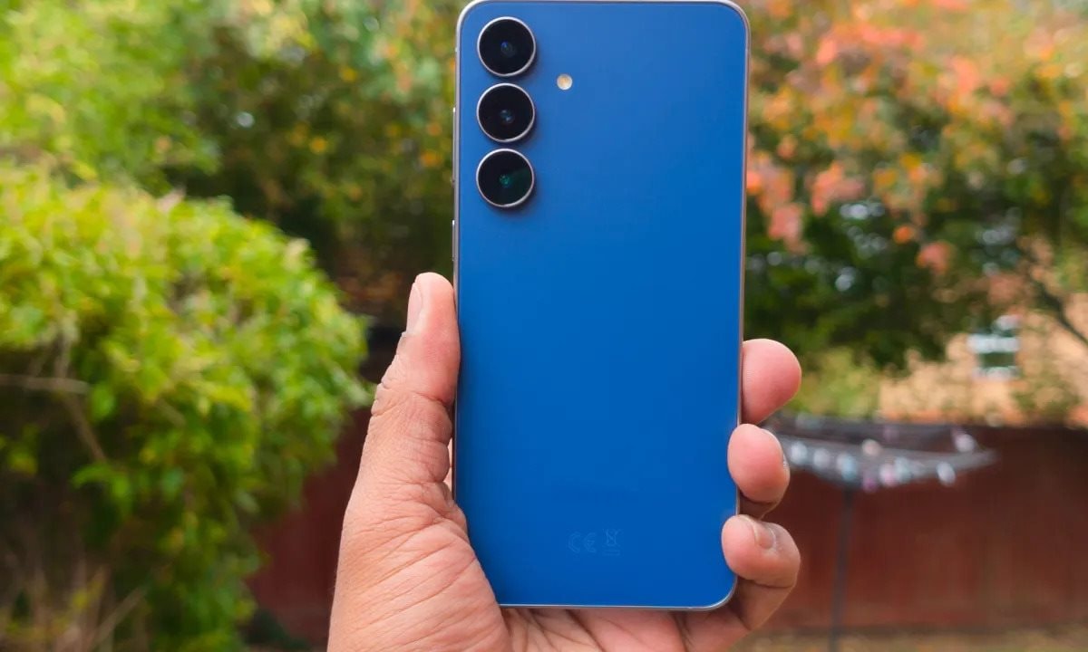 samsung-galaxy-s25-fe-blue-1.jpg