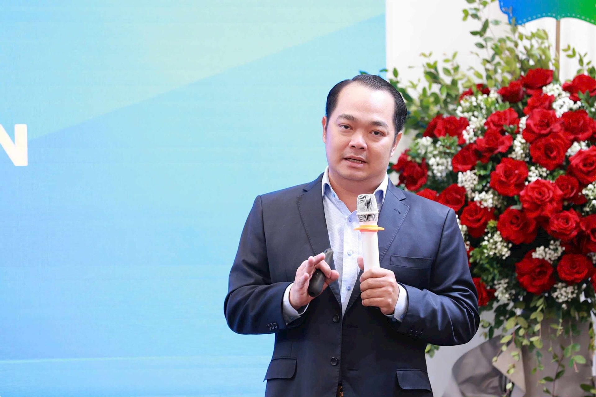 Chứng khoán, bất động sản, vàng, bạc, phân bổ đầu tư ra sao?