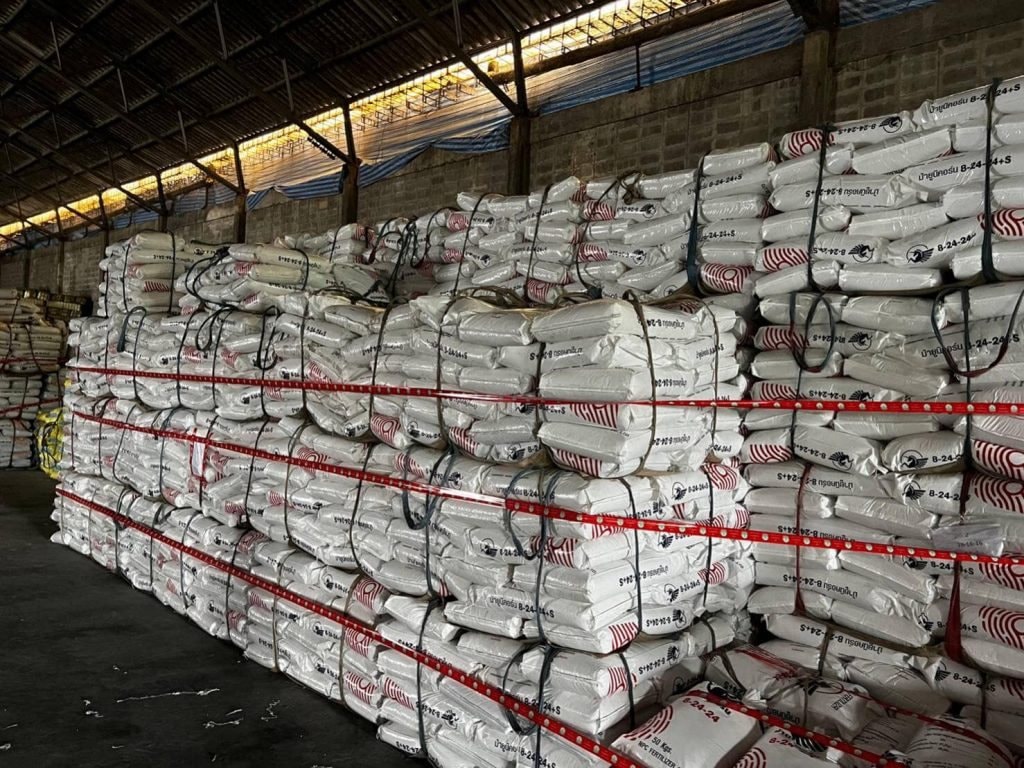 Một trung tướng chỉ huy cuộc đột kích, tóm gọn đường dây buôn bán phân bón giả quy mô lớn, tịch thu hơn 16.000 kg hóa chất không giấy phép