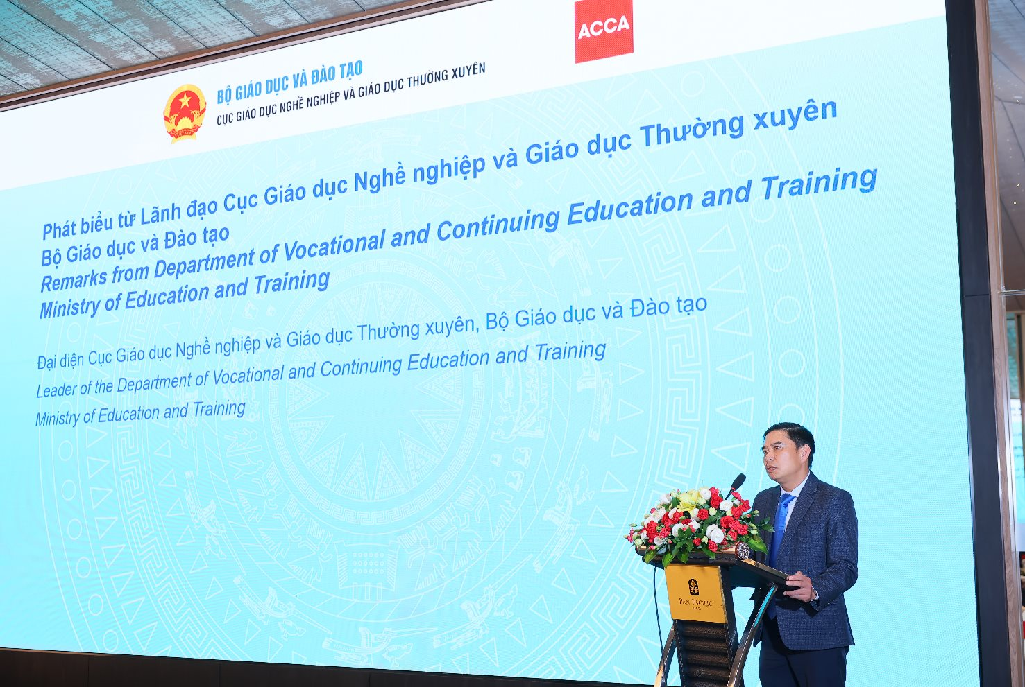 "Trong nền kinh tế hội nhập, không thể đào tạo chỉ cho thị trường lao động trong nước"