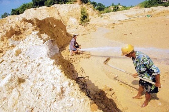 Mỹ liên tục ký thỏa thuận đất hiếm với 4 quốc gia trong 10 ngày, mục tiêu duy nhất nhắm vào Trung Quốc - chuyên gia nhìn vào chỉ thốt lên đúng 1 câu