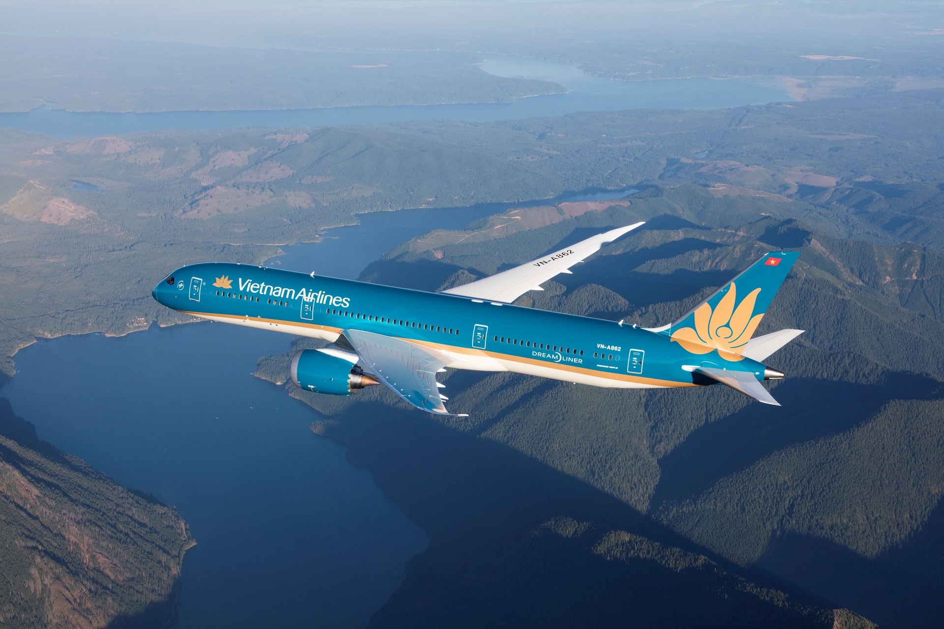 Vietnam Airlines nhiều tiền chưa từng có, lãi ròng hơn 600 tỷ trong quý 3