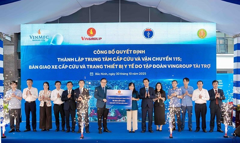 ‘Lời hứa’ 1.000 tỷ: Vingroup tài trợ 15 ‘phòng cấp cứu di động’ cho Bắc Ninh