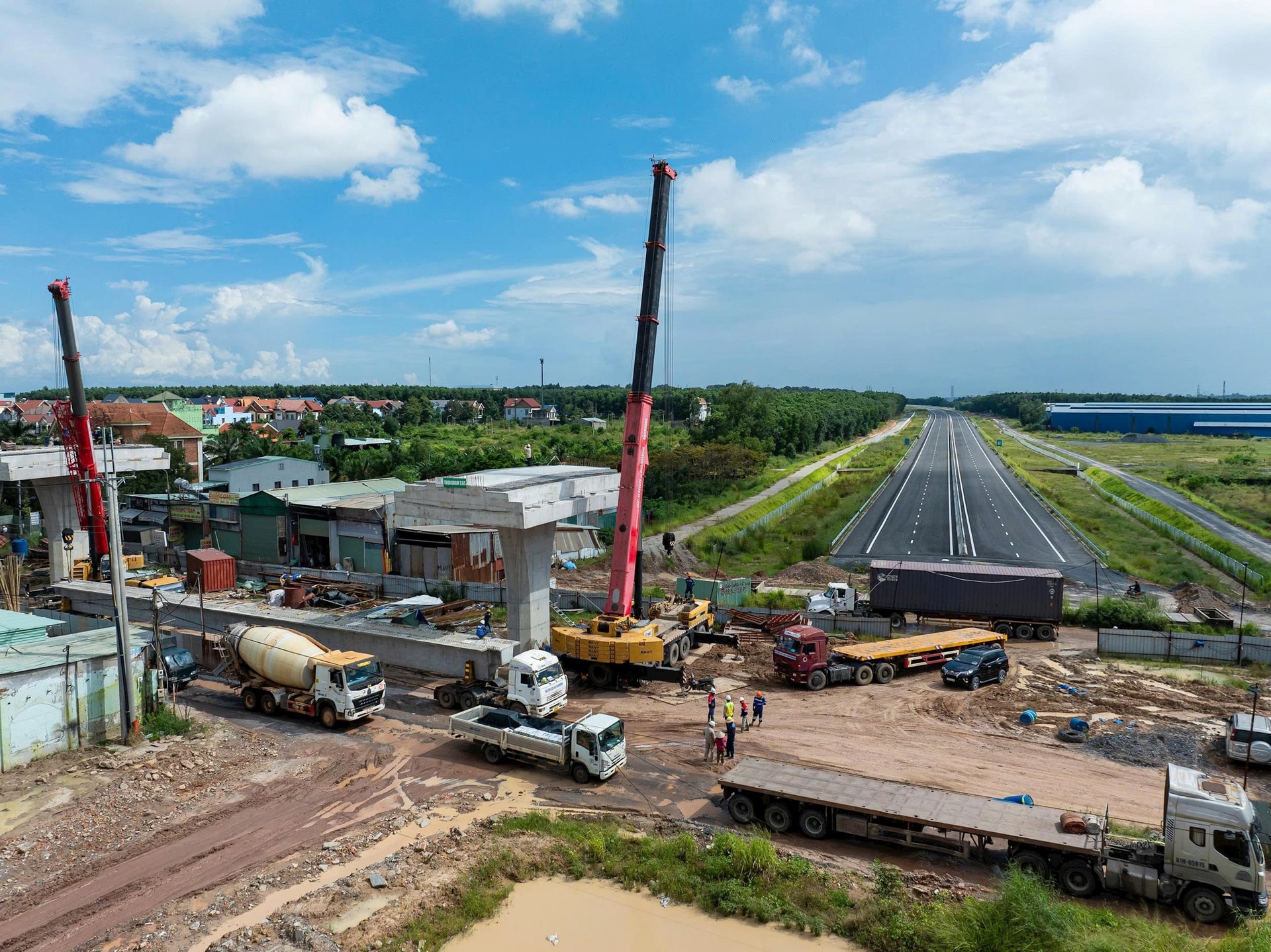 Trung Nam E&C dự kiến lập kỷ lục gác 42 phiến dầm trong 15 ngày đêm tại Cao tốc Biên Hòa – Vùng Tàu