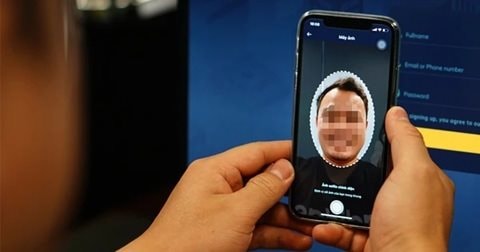 Đang ‘xác minh khuôn mặt và CCCD’ qua Zalo, người đàn ông 55 tuổi phát hiện: Điện thoại đơ, tài khoản bị trừ 350 triệu đồng