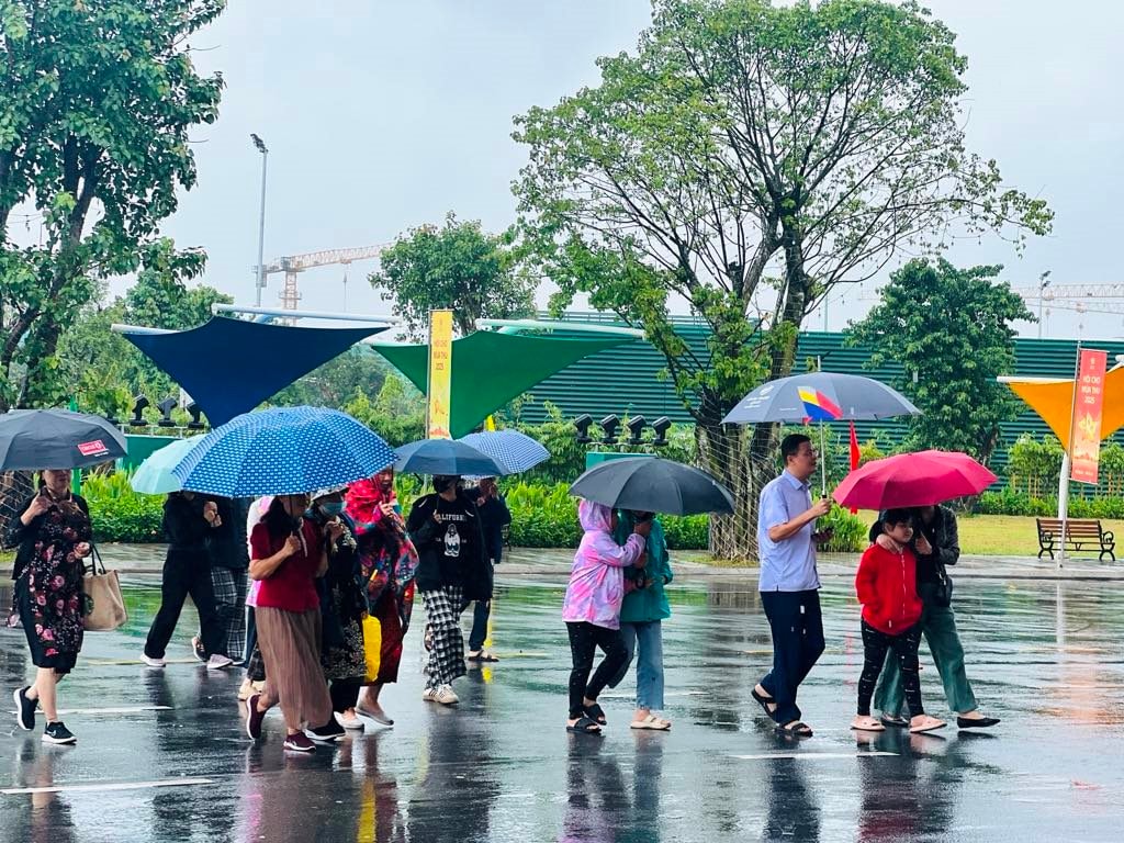 Đếm ngược chưa đầy 24 giờ cuối săn sale, check-in, ăn ngon, chill đỉnh tại siêu hội chợ “khủng” nhất năm