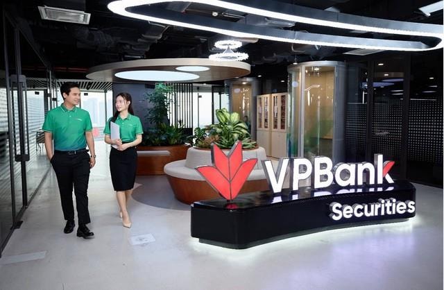 VPBankS lập kỷ lục IPO lớn nhất lịch sử ngành chứng khoán Việt Nam: Huy động gần 500 triệu USD