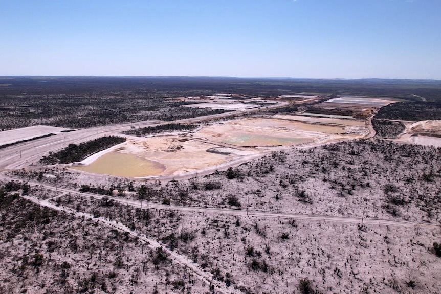 Trung Quốc thừa nhận điểm yếu chiến lược: ‘Thừa’ đất hiếm nhưng thiếu 1 loại khoáng sản quan trọng, nguồn cung phụ thuộc hoàn toàn vào đồng minh của Mỹ