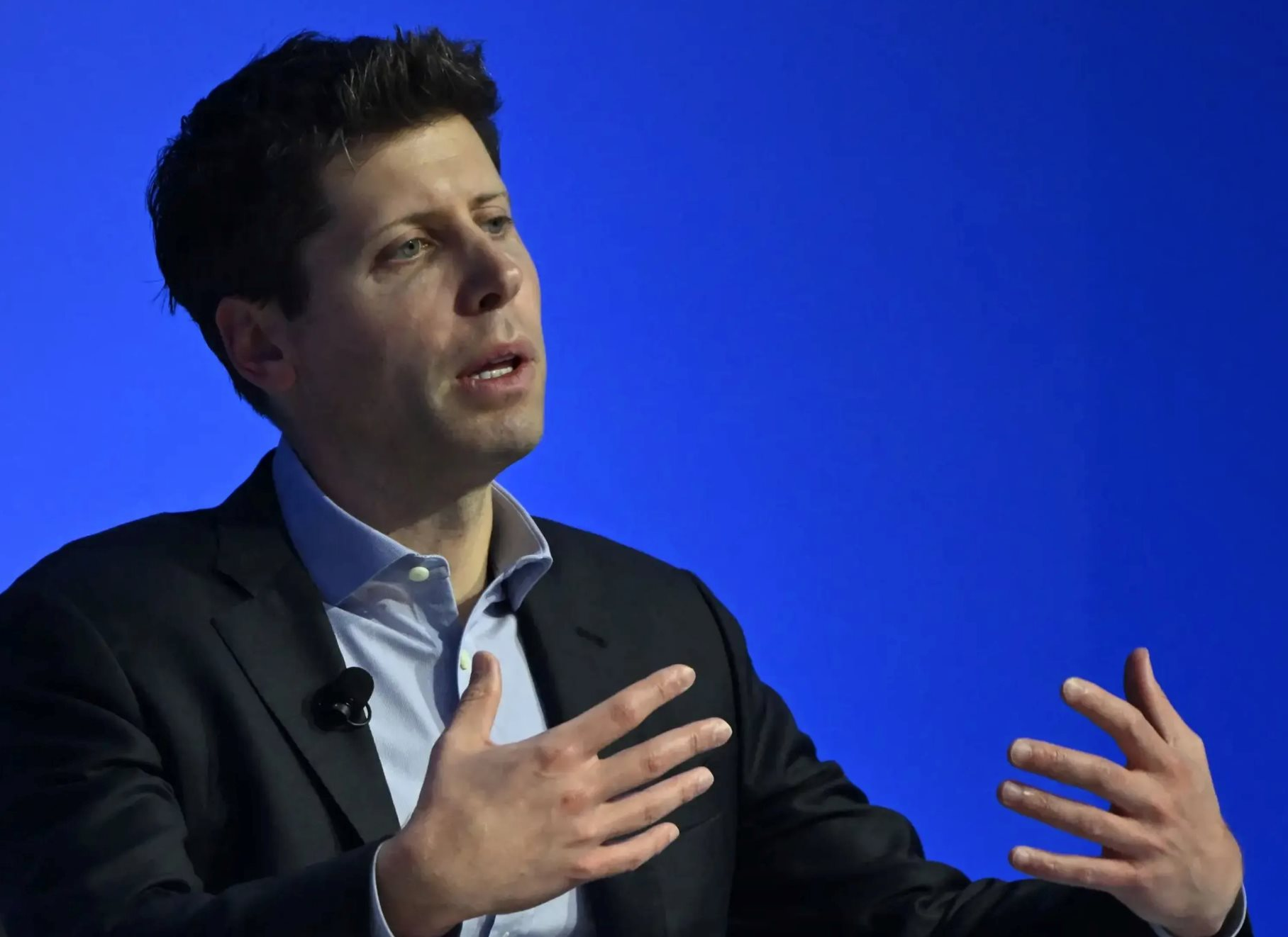 Khi CEO thất bại: Bài học lãnh đạo từ cú ngã đau nhất của Sam Altman 