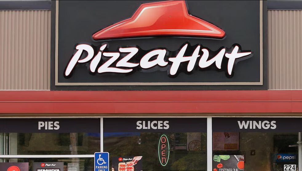 Pizza Hut có thể phải bán mình: Một biểu tượng nữa trong làng ẩm thực đứng bên bờ vực khủng hoảng
