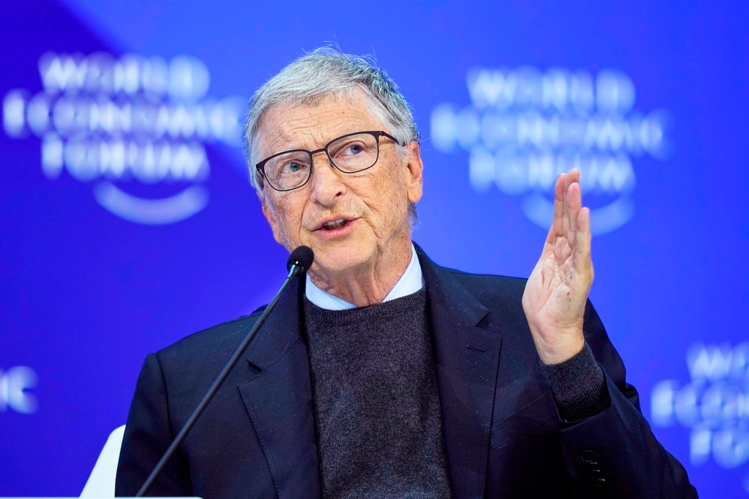Tuyên bố 'quay xe' gây chấn động của Bill Gates khiến giới chuyên gia nghi ngờ về việc 'rút lui trong im lặng' trong cuộc chiến chống biến đổi khí hậu
