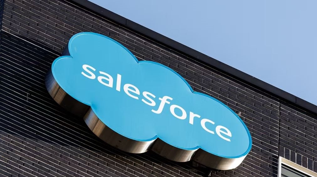 Khủng hoảng tại 1 công ty phần mềm 30 năm tuổi: Chỉ 2% khách hàng tương tác đều đặn, nội bộ chia rẽ, mất niềm tin 