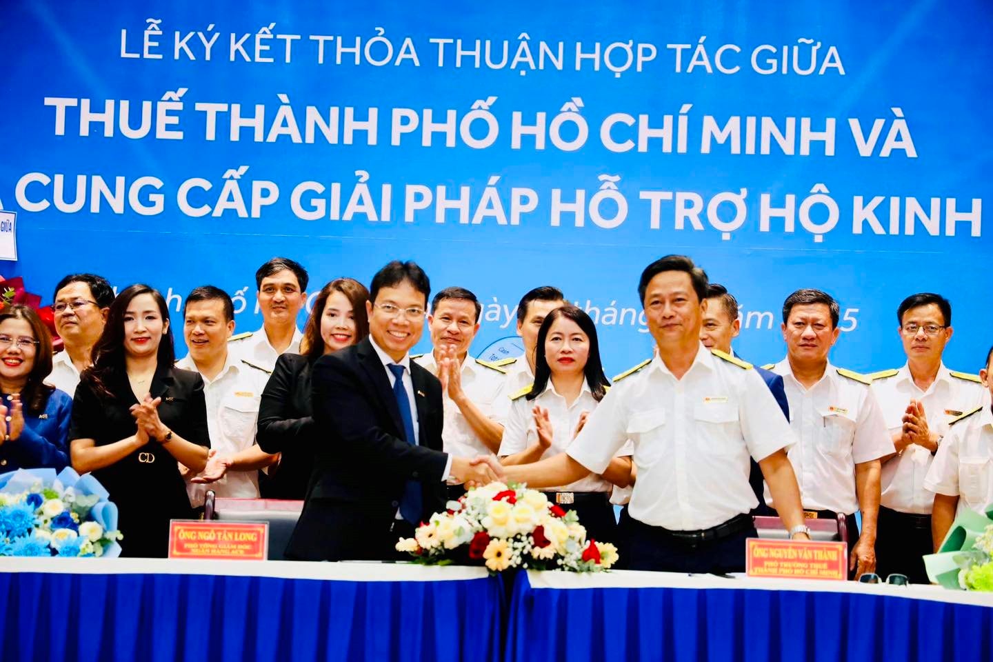 Hỗ trợ 364.000 hộ kinh doanh kê khai thuế: Cục Thuế TP.HCM ký kết với VNPT, Viettel, Misa…