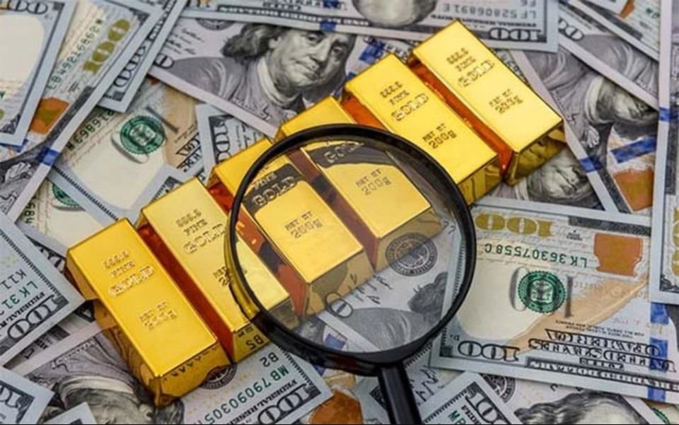 Thị trường ngày 6/11: Áp lực từ đồng USD mạnh và chính sách tiền tệ thận trọng