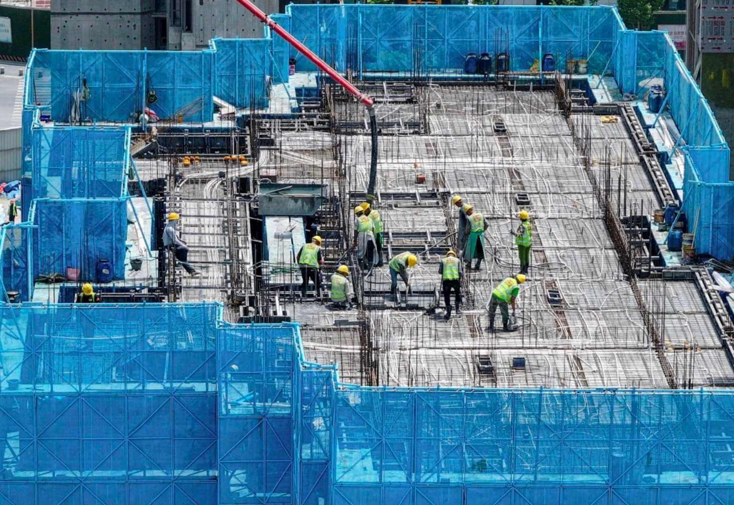 Cuộc 'cách mạng' âm thầm của Trung Quốc sắp thay đổi thế giới: Dùng lại hàng chục tỷ tấn phế liệu để xây nhà cao tầng, đường sắt