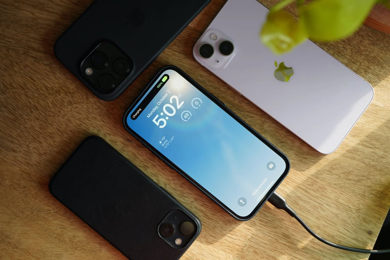 Sau bao năm "xỉa xói", cuối cùng tranh cãi giữa iPhone, Samsung với điện thoại Trung Quốc đã có lời giải