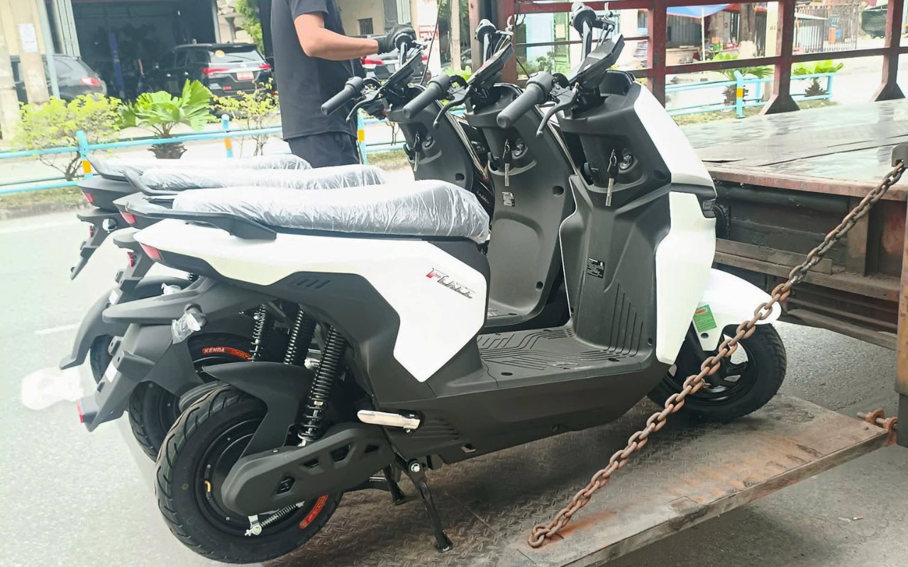 Cặp xe VinFast mới tinh giá dưới 20 triệu vừa ra mắt, 10 ngày sau đã về đại lý: Giá thực tế rẻ hơn nữa