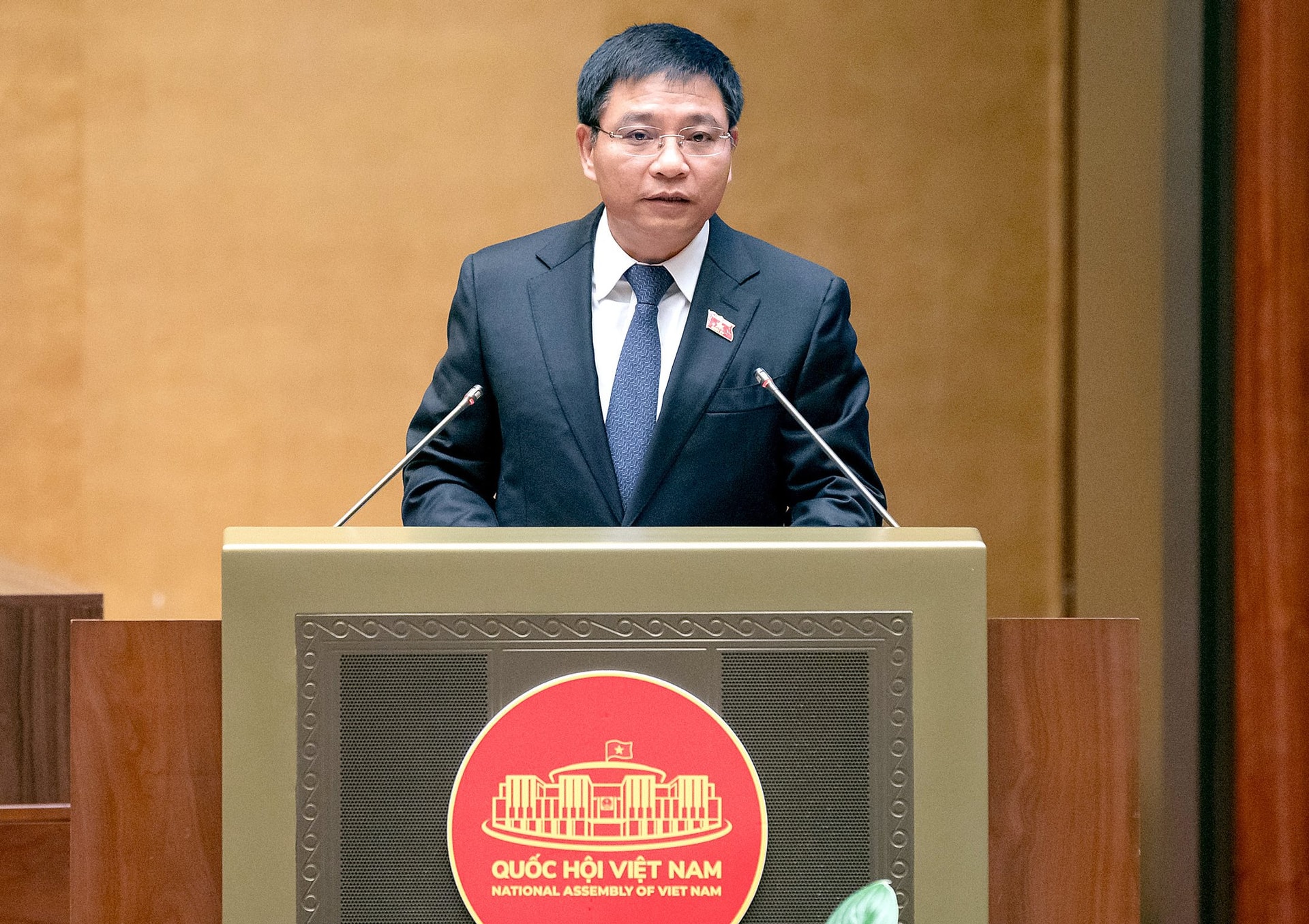 Tin vui: Xuất khẩu gạo, dịch vụ kế toán và 23 ngành khác được Chính phủ đề xuất không cần xin giấy phép kinh doanh