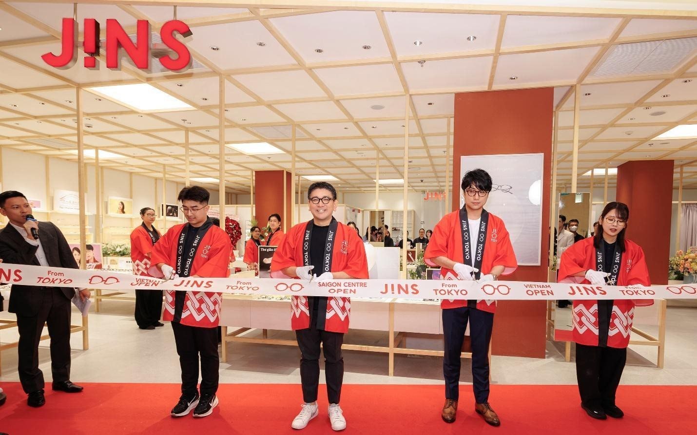 Thương hiệu mắt kính Nhật chọn Việt Nam làm điểm đến chiến lược toàn cầu