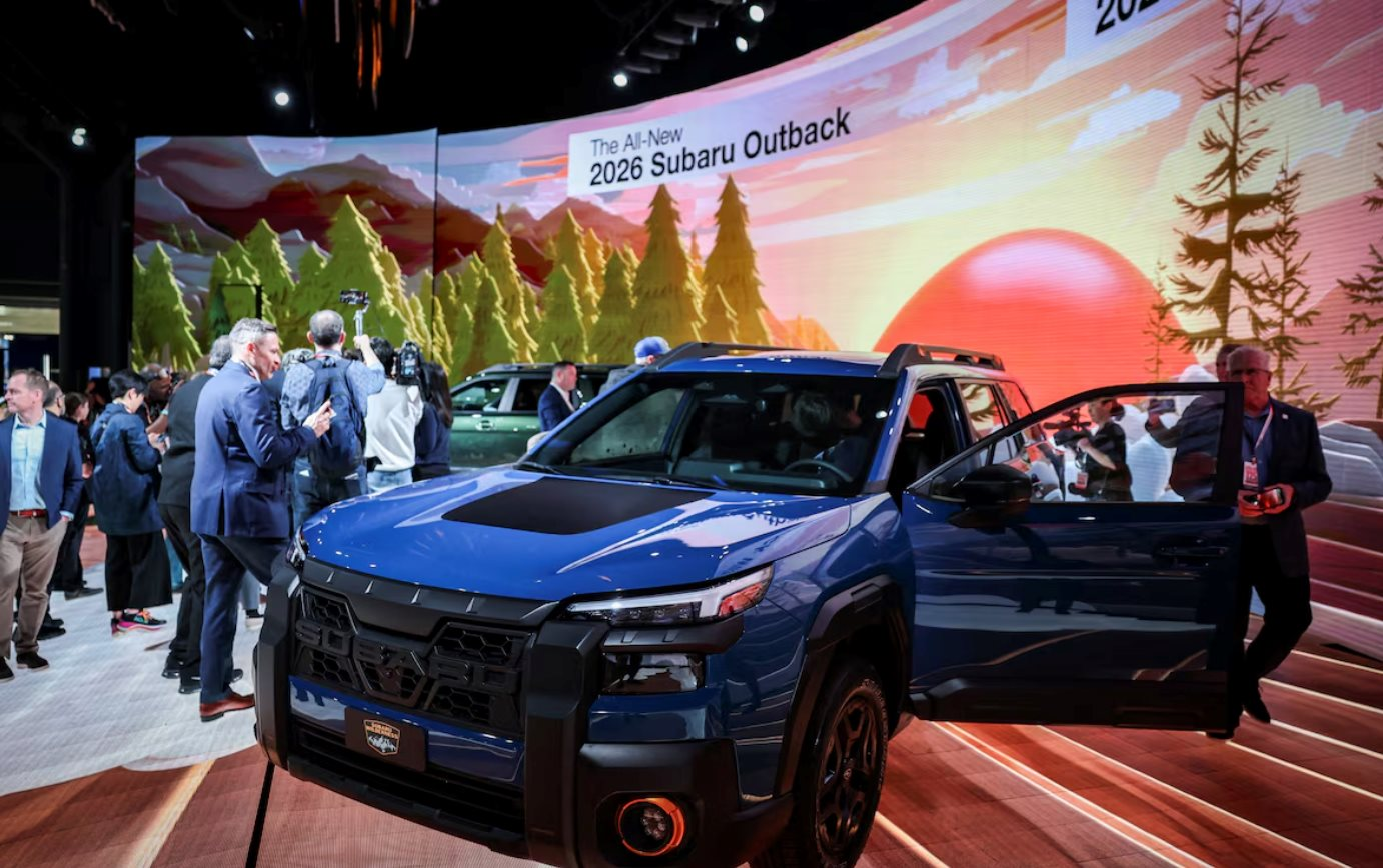 Thêm 1 hãng ô tô từ bỏ giấc mơ xe điện, quay về làm hybrid 