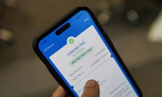 Nam sinh 2006 nhận được 499 triệu đồng chuyển khoản từ STK 0000666688xx, lập tức trình báo công an phường