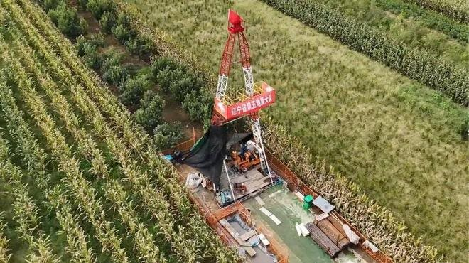 45 giàn khoan hoạt động đồng thời, 1.000 kỹ sư huy động - vỡ oà phát hiện mỏ vàng đơn lẻ lớn nhất lịch sử trữ lượng hơn 1.444 tấn 