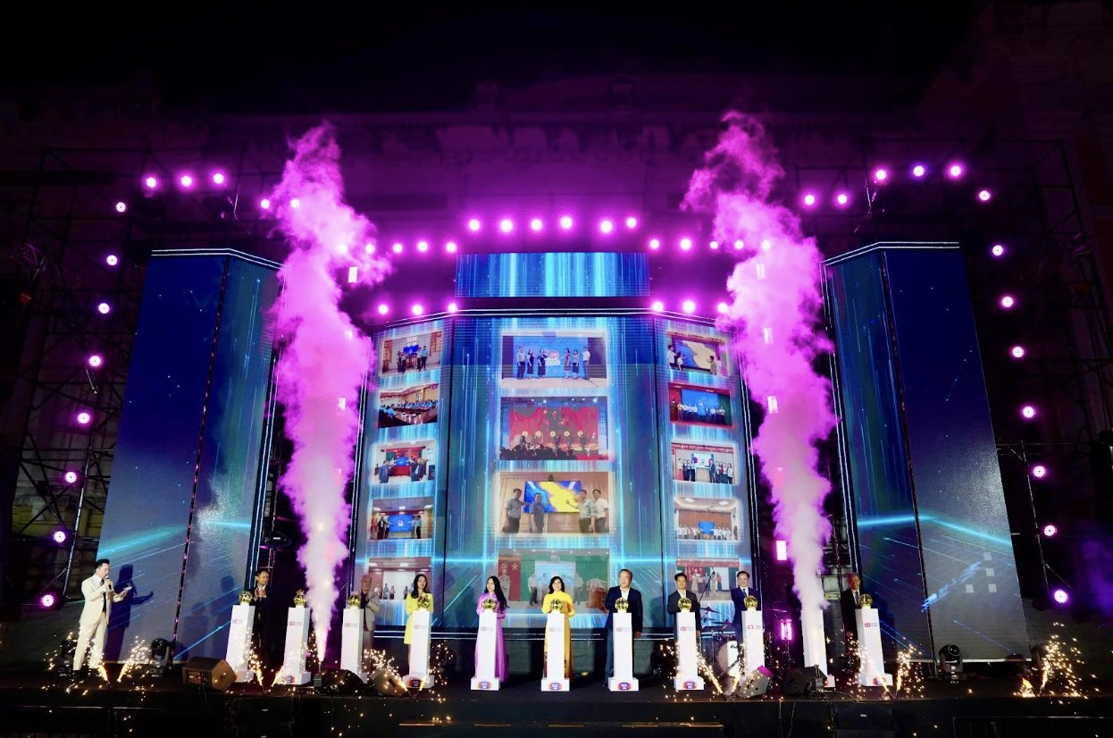 Khởi động sự kiện mua sắm trực tuyến lớn nhất năm 2025