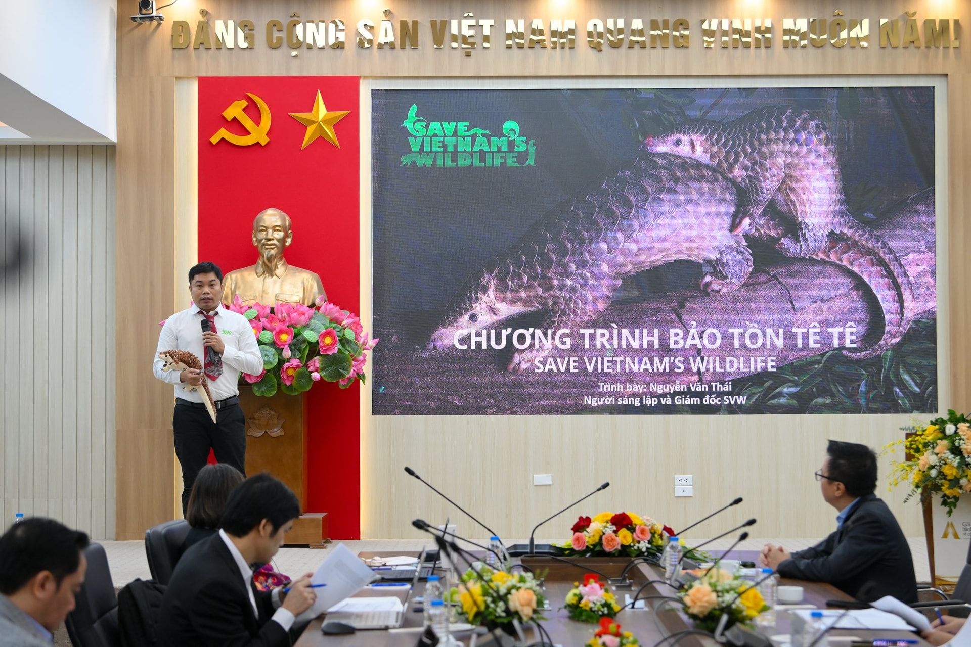 du-an-chuong-trinh-bao-ton-te-te-save-vietnam-wildlife.jpg