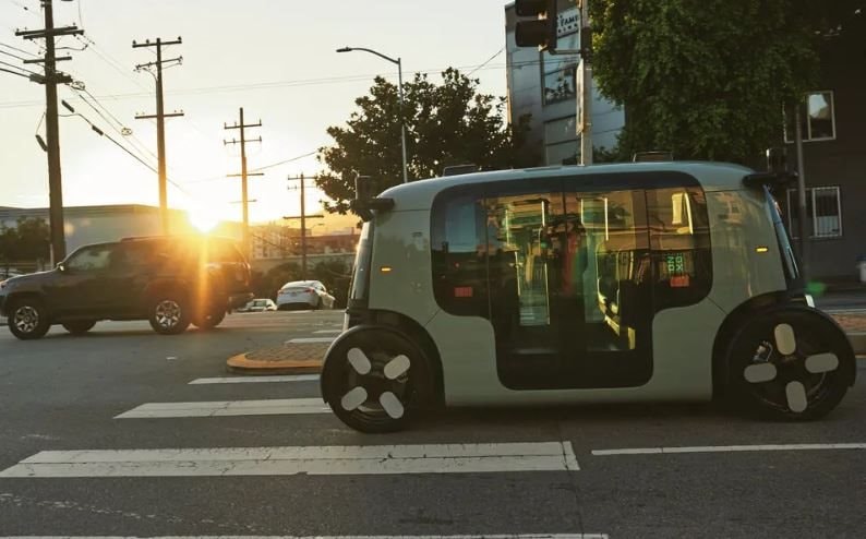 Kỷ nguyên xe tự lái đến gần: Ô tô được trang bị như smartphone, Uber, Lyft dần trở nên lỗi thời 