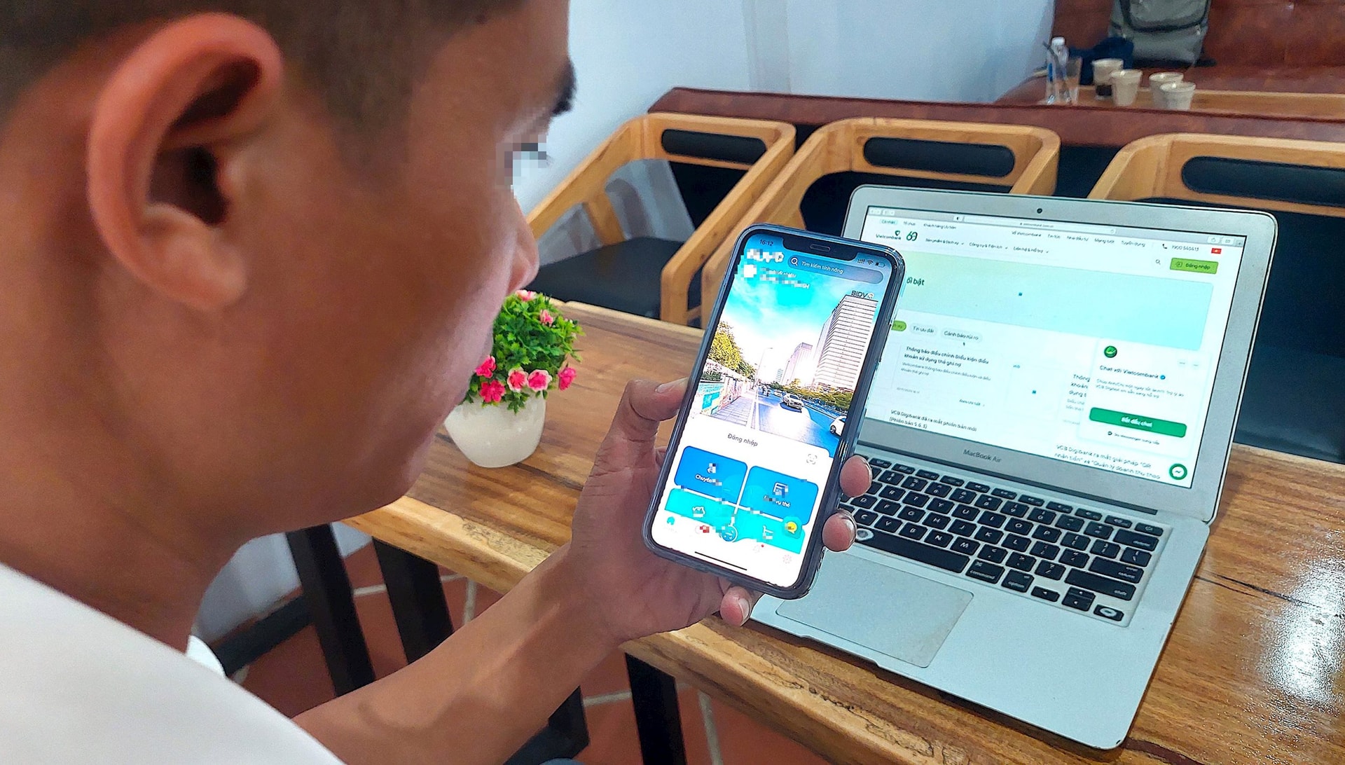 Chỉ trong 1 ngày, chủ tài khoản MBBank nhận được tổng cộng 1,5 tỷ đồng từ 2 người lạ: Công an nhanh chóng vào cuộc