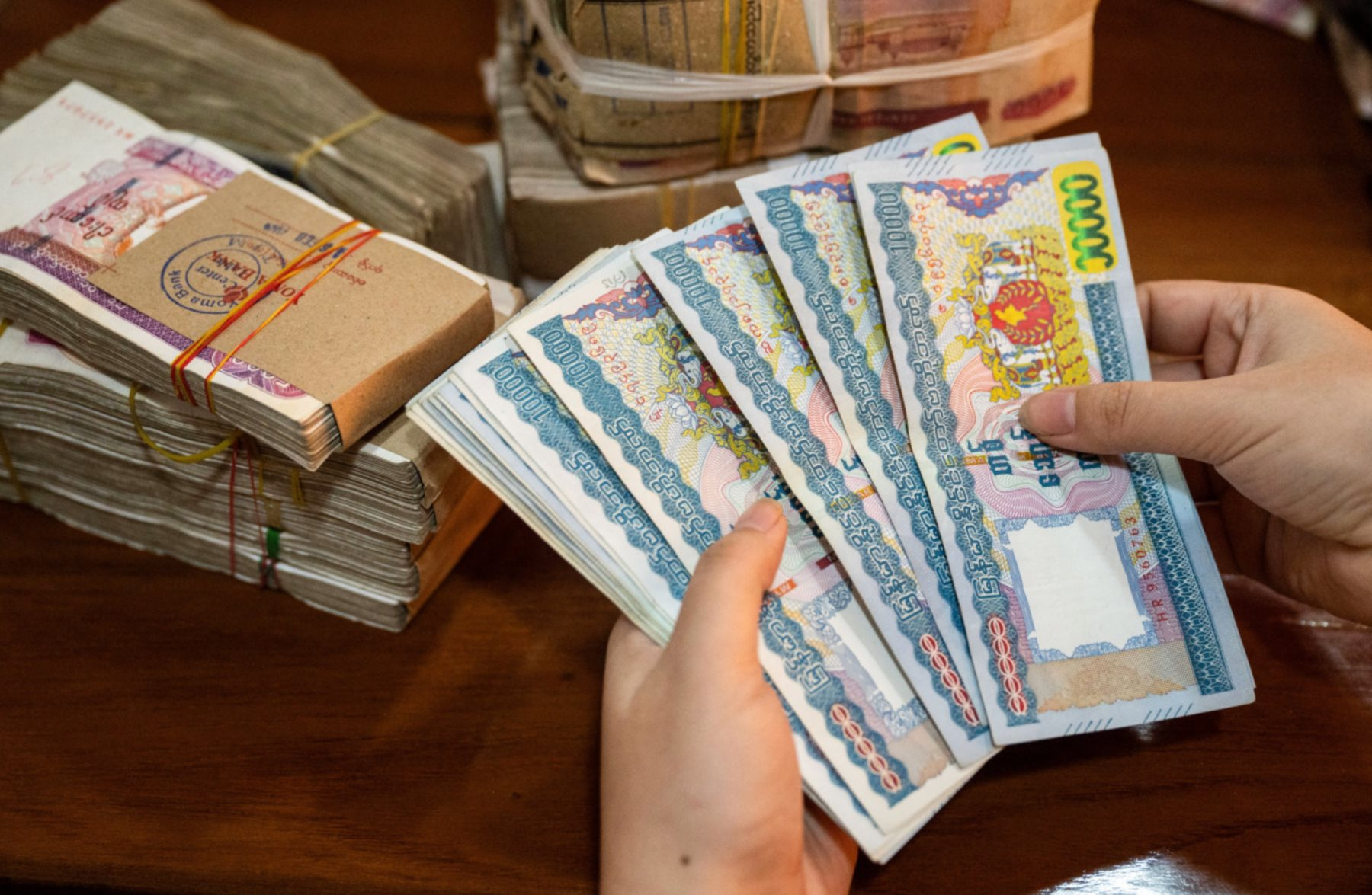 Trung Quốc đang âm thầm làm việc này tại một quốc gia Đông Nam Á, có khả năng 'cắt đứt' quyền trừng phạt của Mỹ 